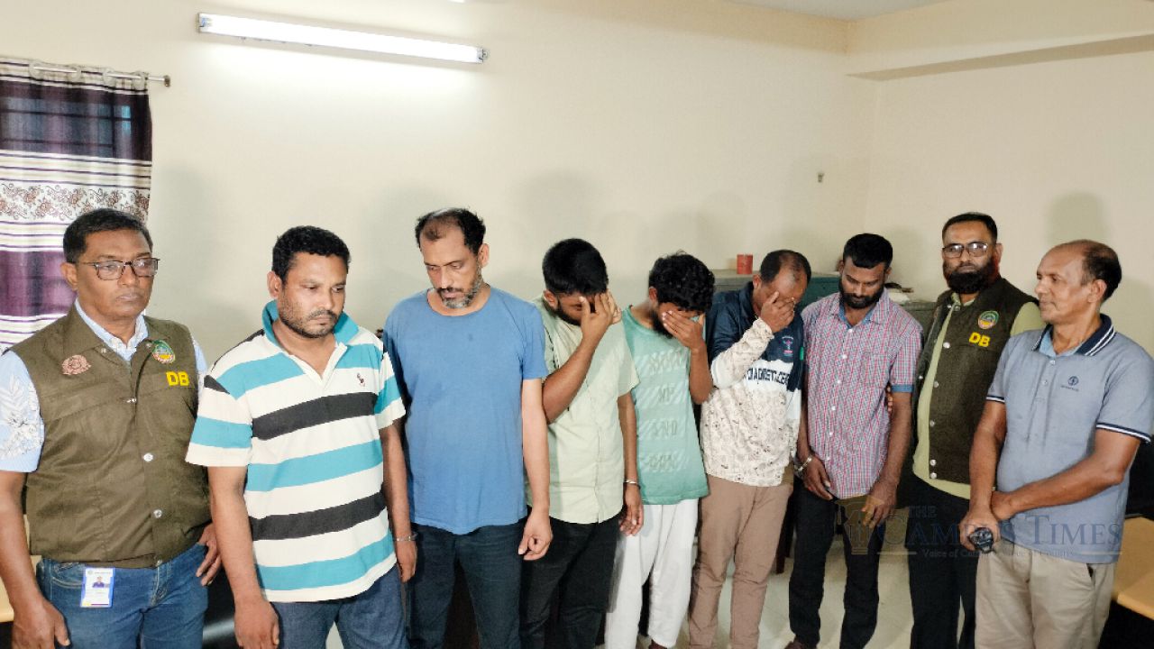 রংপুরে প্রশ্নপত্র ফাঁস ও জালিয়াত চক্রের ৬ সদস্য গ্রেপ্তার