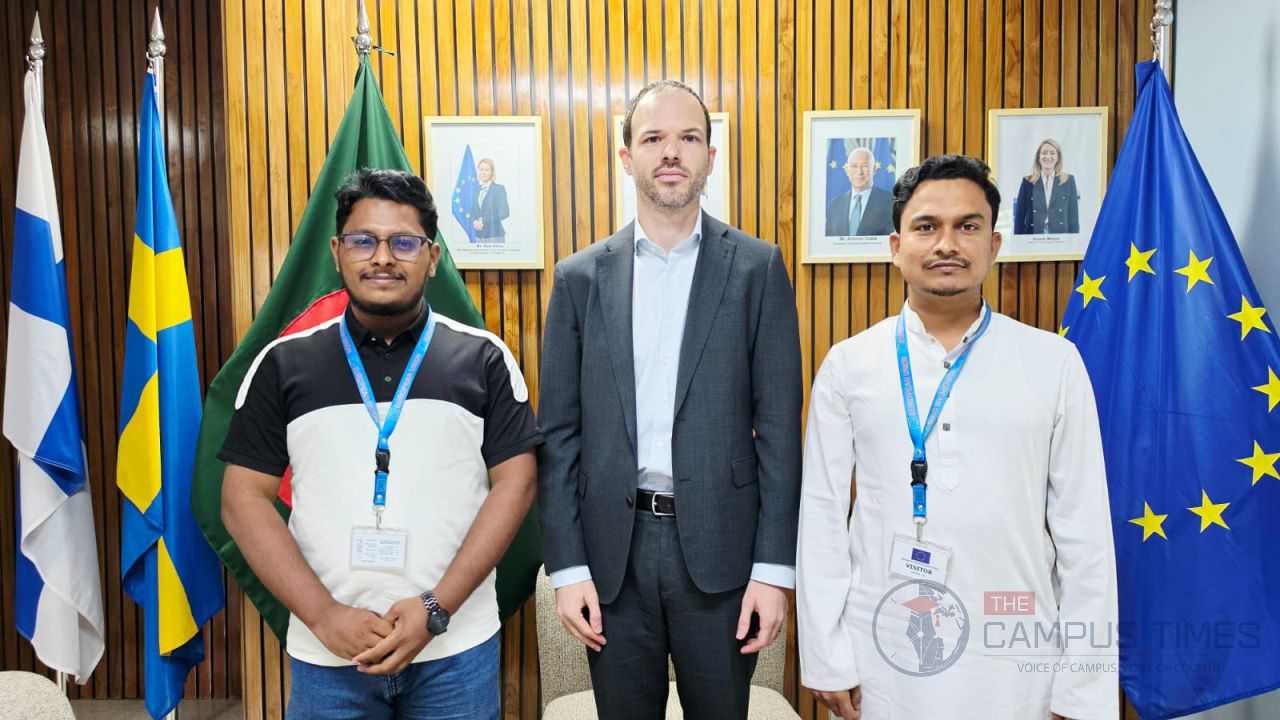 ইউরোপীয় ইউনিয়নের পলিটিকাল সেক্রেটারির সাথে ছাত্র অধিকারের সাক্ষাৎ।