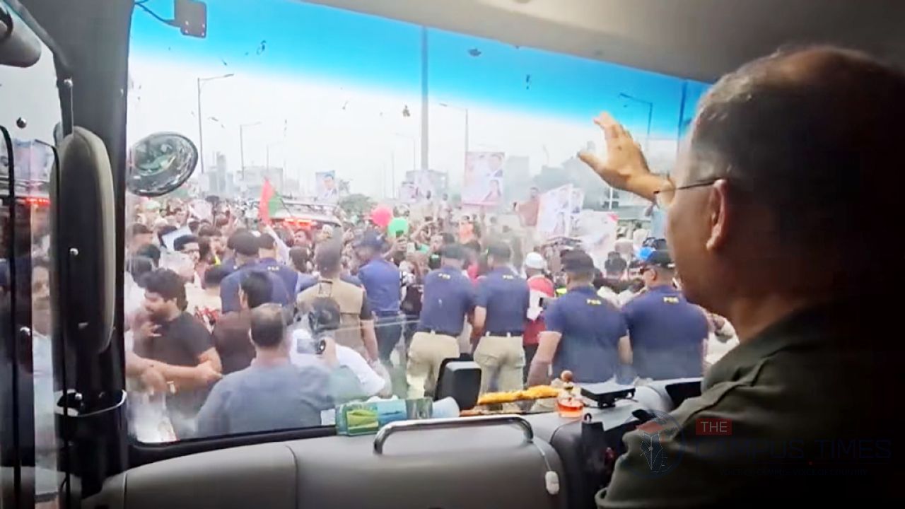 বরিশালের পথে প্রধানমন্ত্রী