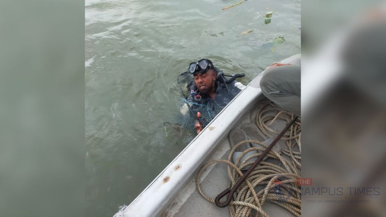 বুড়িগঙ্গায় ট্রলারডুবি, নিখোঁজ দুজন সাঁতরে উঠেছে অন্য পাড়ে