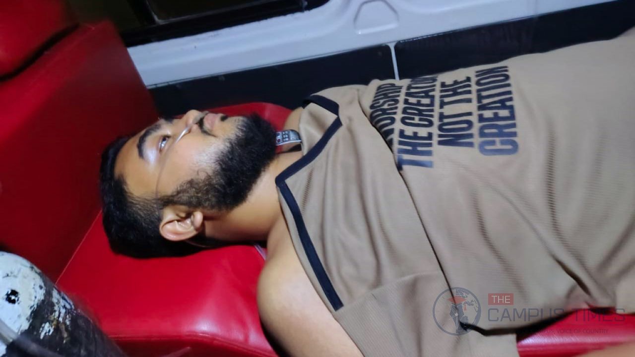 পাবিপ্রবির ফার্মেসি বিভাগে নবীন শিক্ষার্থীদের র‍্যাগিং, অসুস্থ হয়ে হাসপাতালে ভর্তি একজন