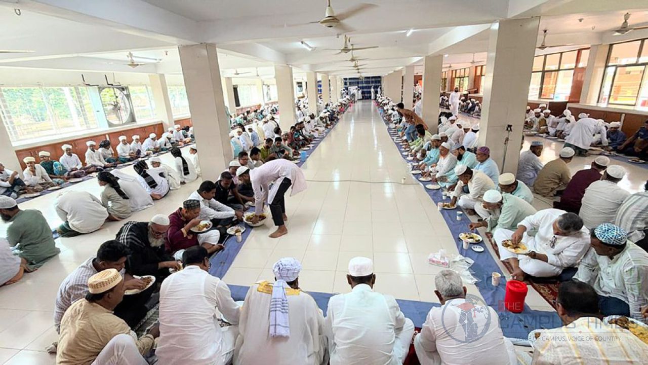 সাড়ে ৩ হাজার এতিম শিক্ষার্থীকে খাবার খাওয়ালেন প্রতিমন্ত্রী টুকু