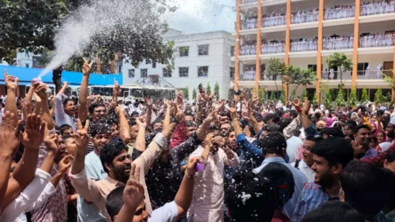 শতভাগ জিপিএ-৫, আবারও দেশসেরা নরসিংদীর নাছিমা কাদির মোল্লা স্কুল