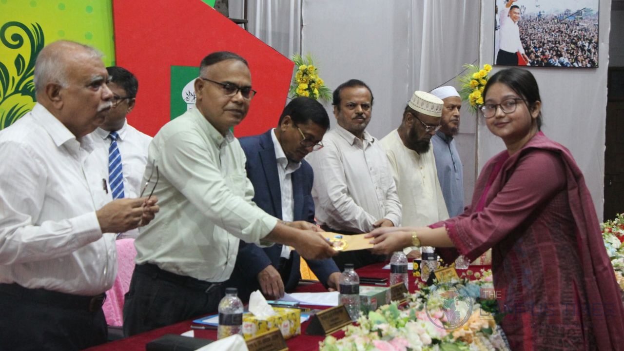 ডিনস অ্যাওয়ার্ড পেলেন ইবির ৩৬ শিক্ষার্থী 